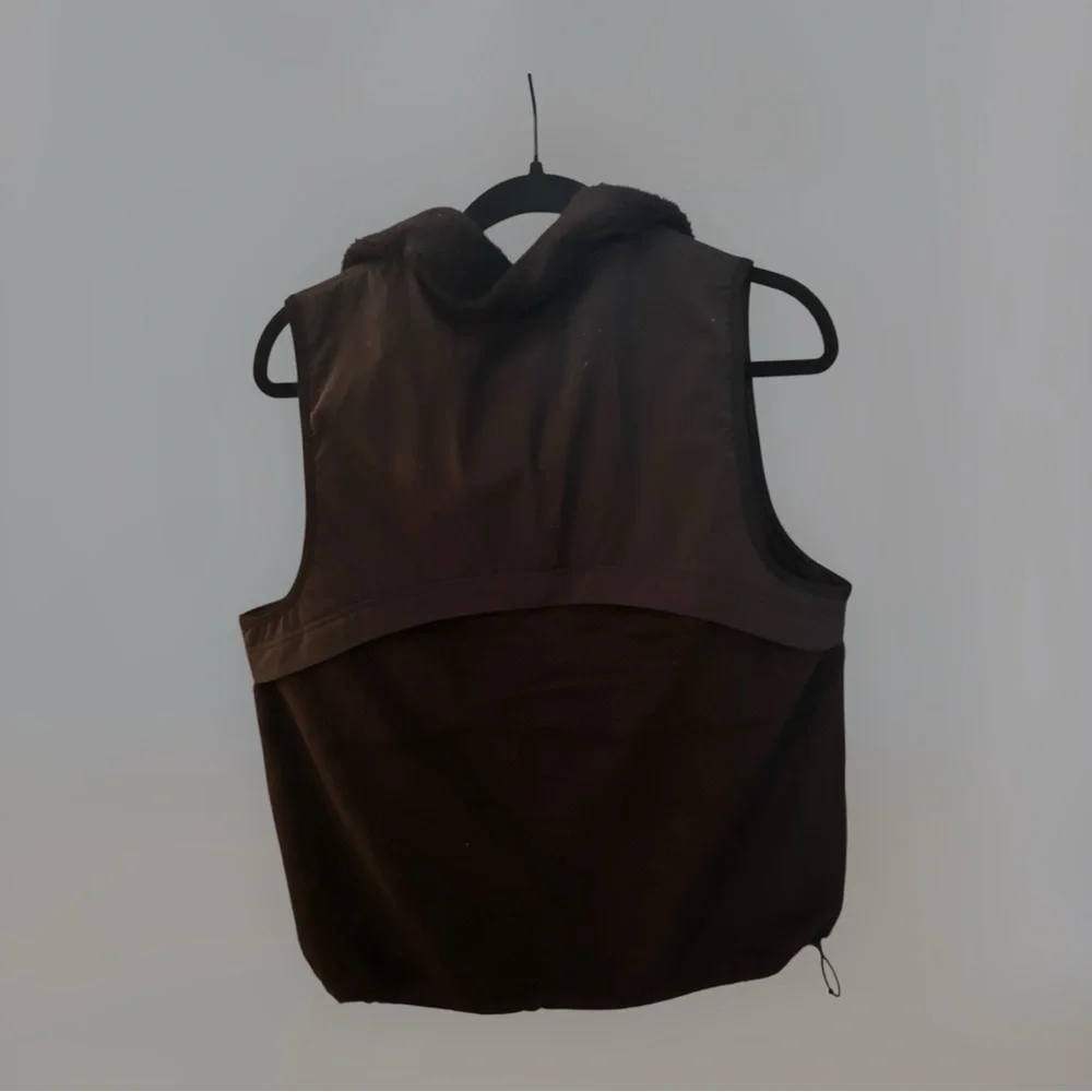 Lululemon Cinch-Hem Fleece Vest
Black / Super Dark - Picture 10 of 10